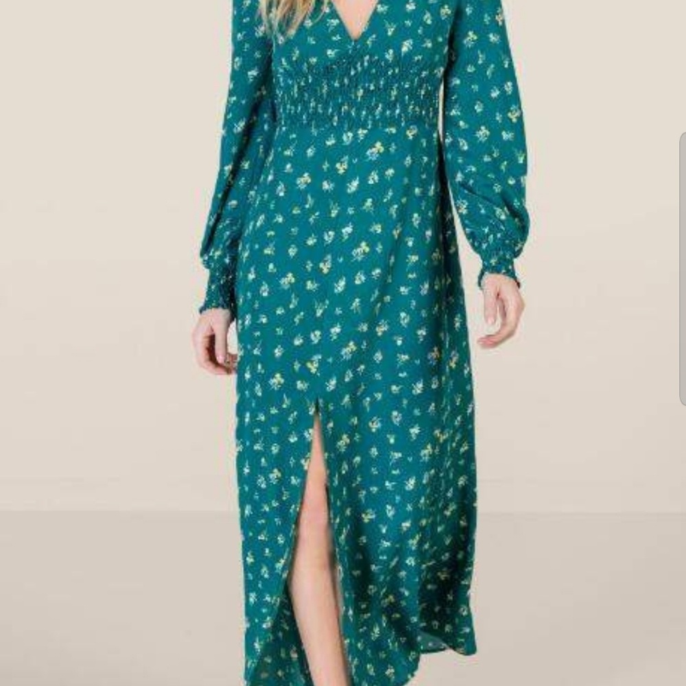 Francesca's Stephanie smocked midi floral dress - Picture 1 of 4